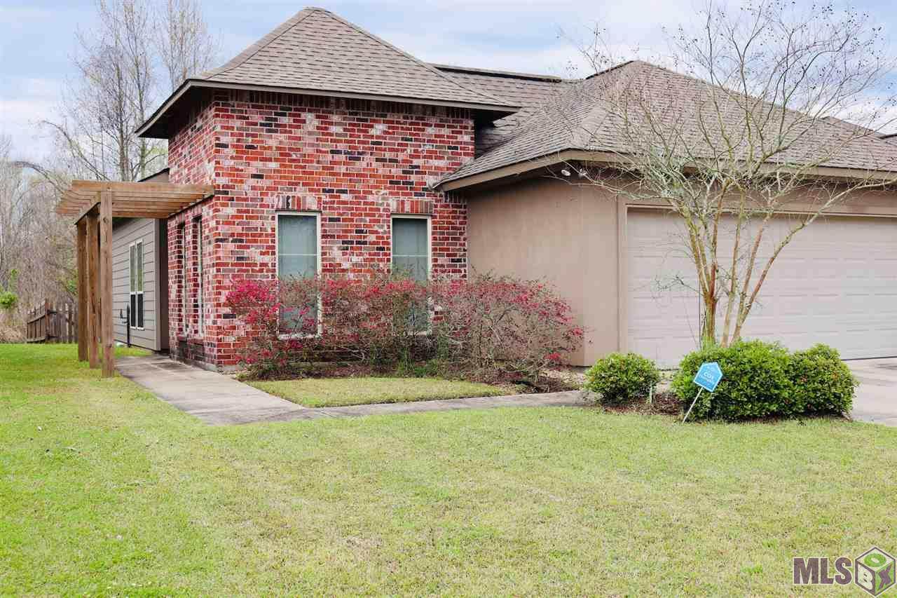 1120 Madrid Ave - Photo 1
