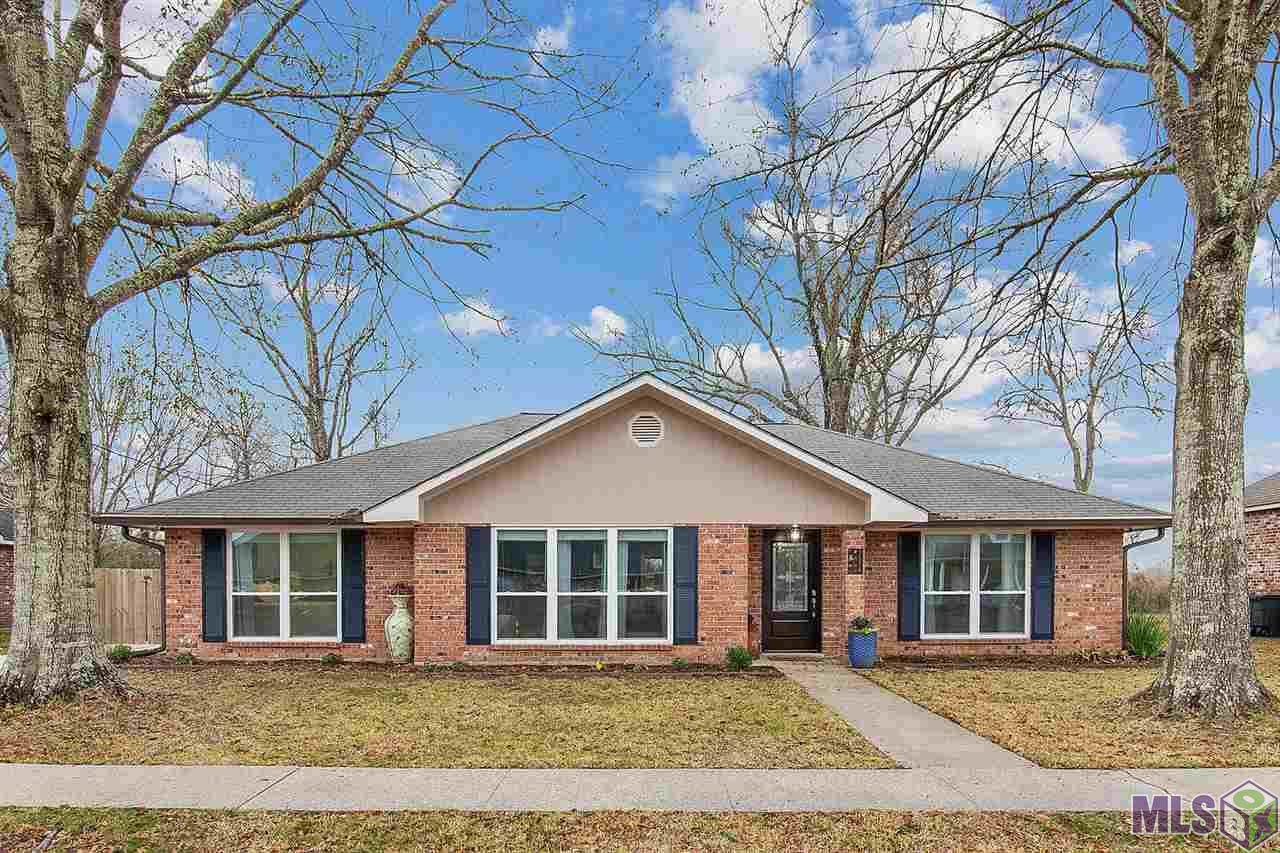 3574 Redbud St - Photo 1