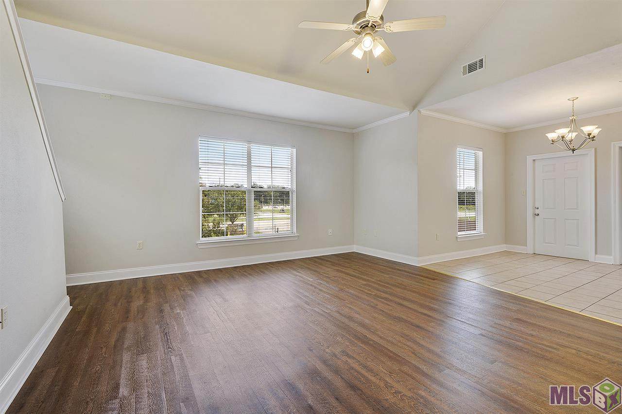 7300 Burbank Dr - Photo 1