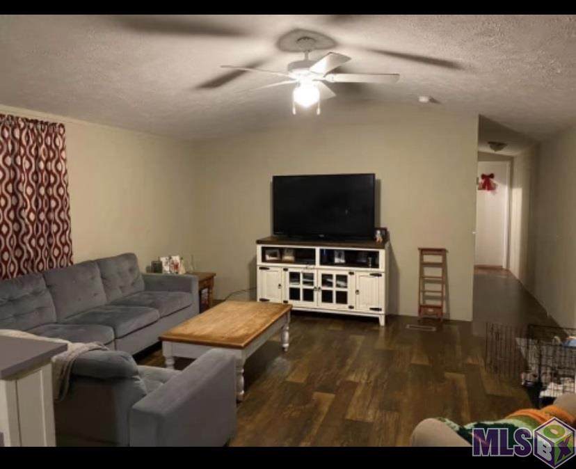 22210 Warren St - Photo 1