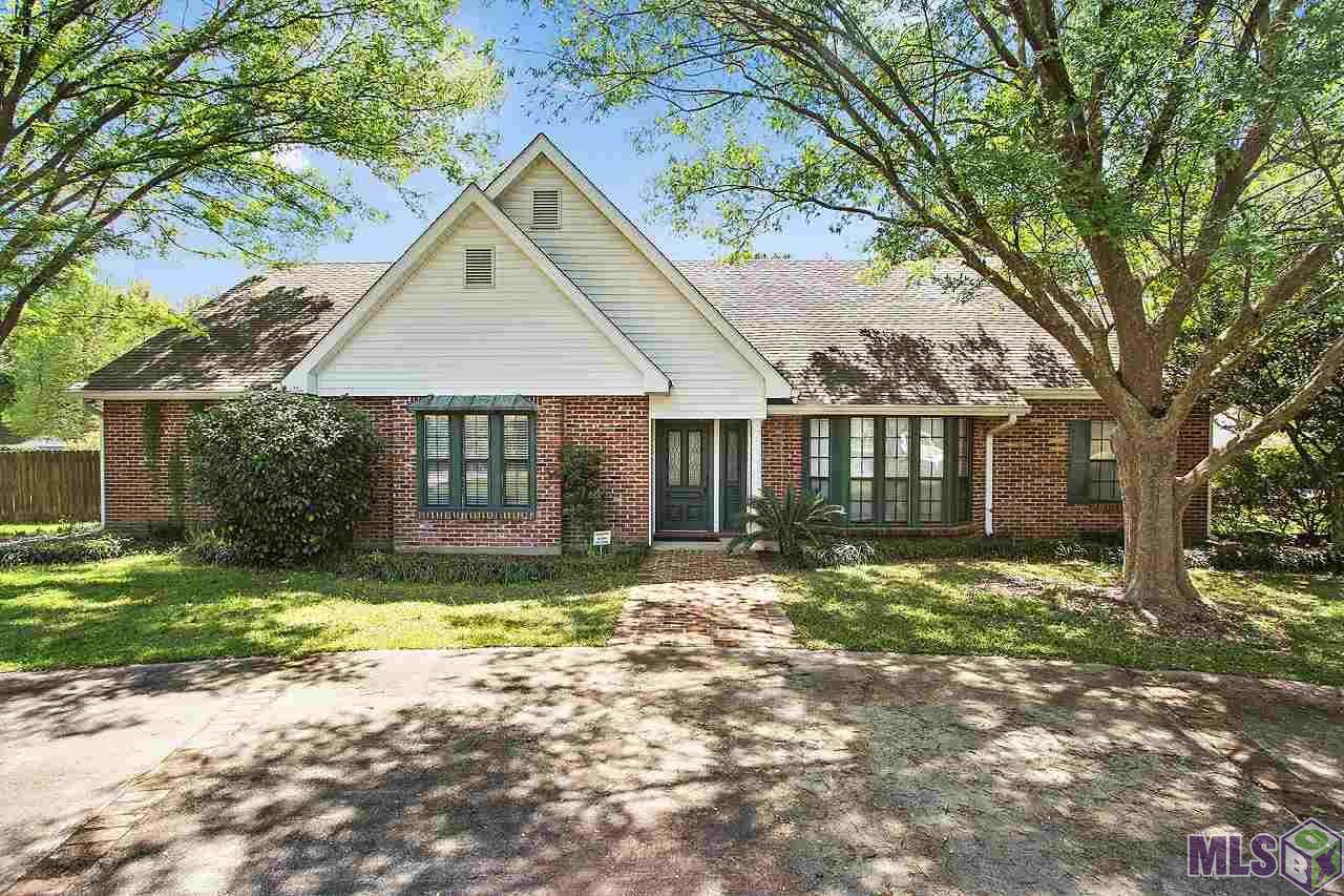 6780 Martin Dr - Photo 1