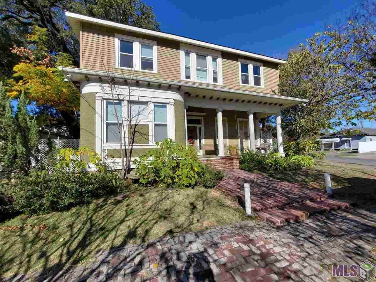 415 Europe St - Photo 1