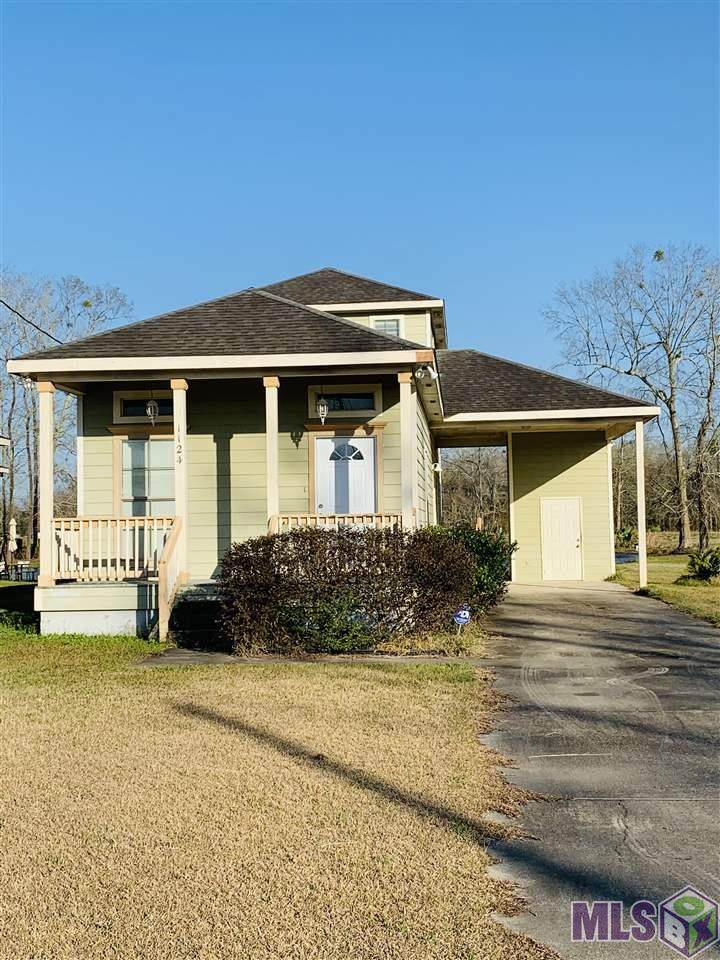 1124 Sheena Dr - Photo 1