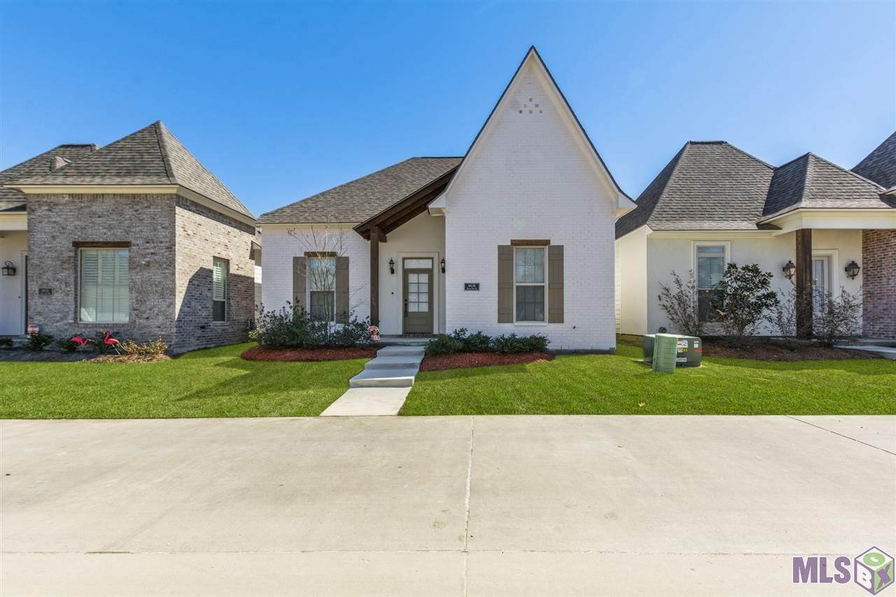 6638 Silver Oak Dr - Photo 1