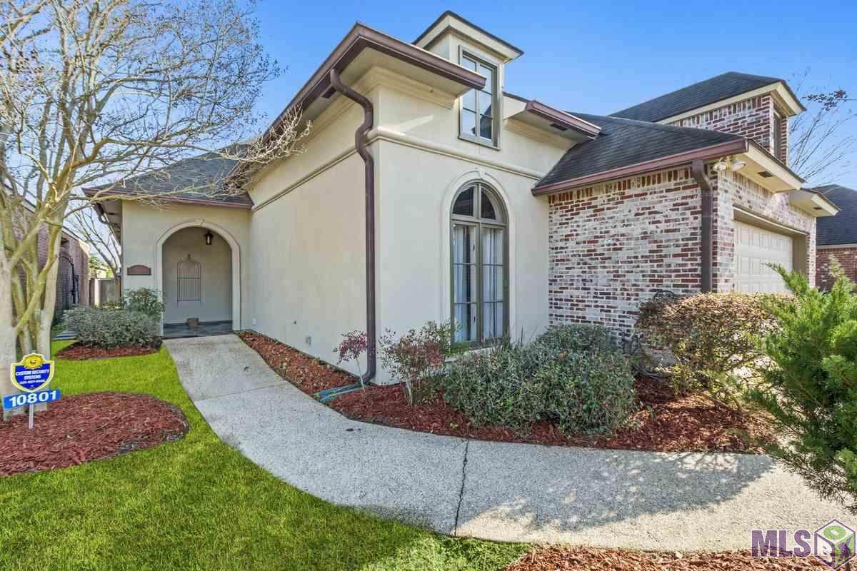 10801 Shoreline Dr - Photo 1