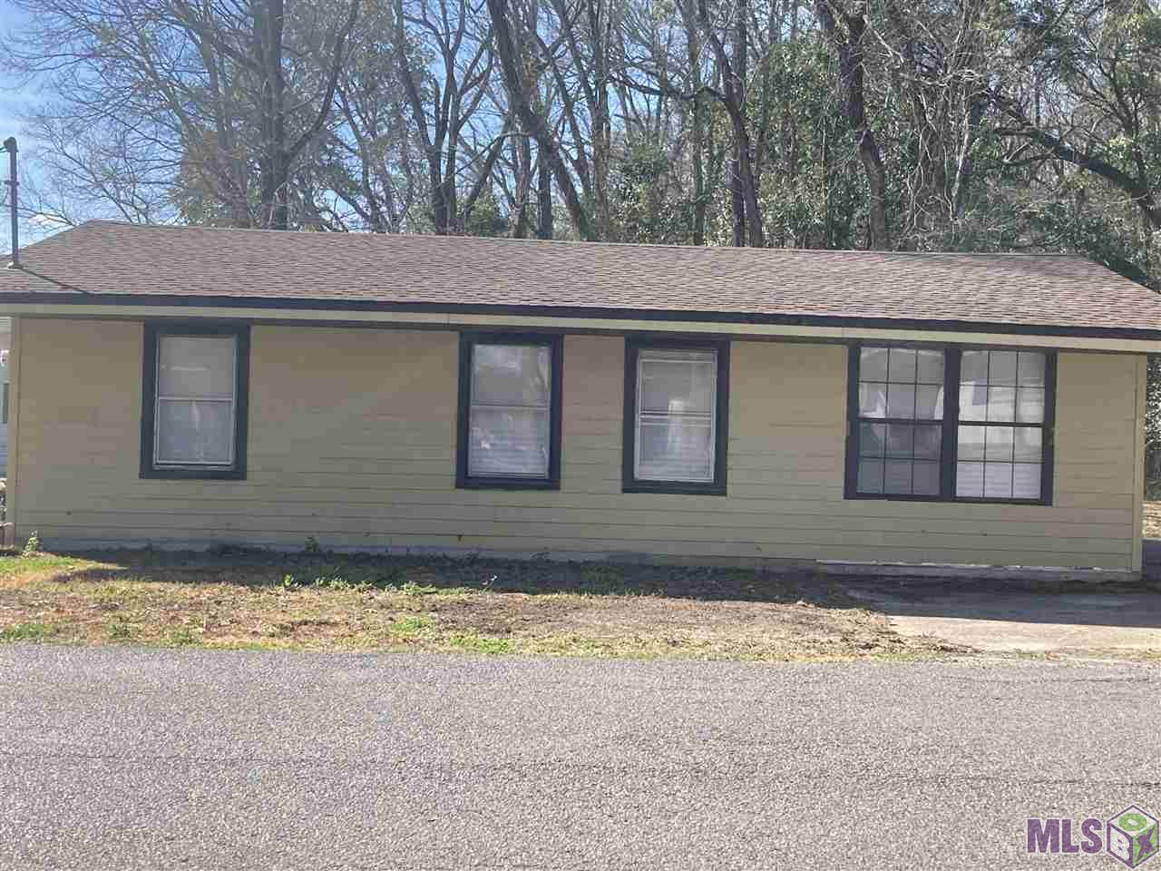 425 Marchand Ave - Photo 1