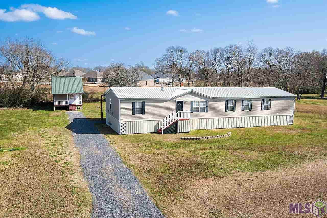 17046 Camden Dr - Photo 1