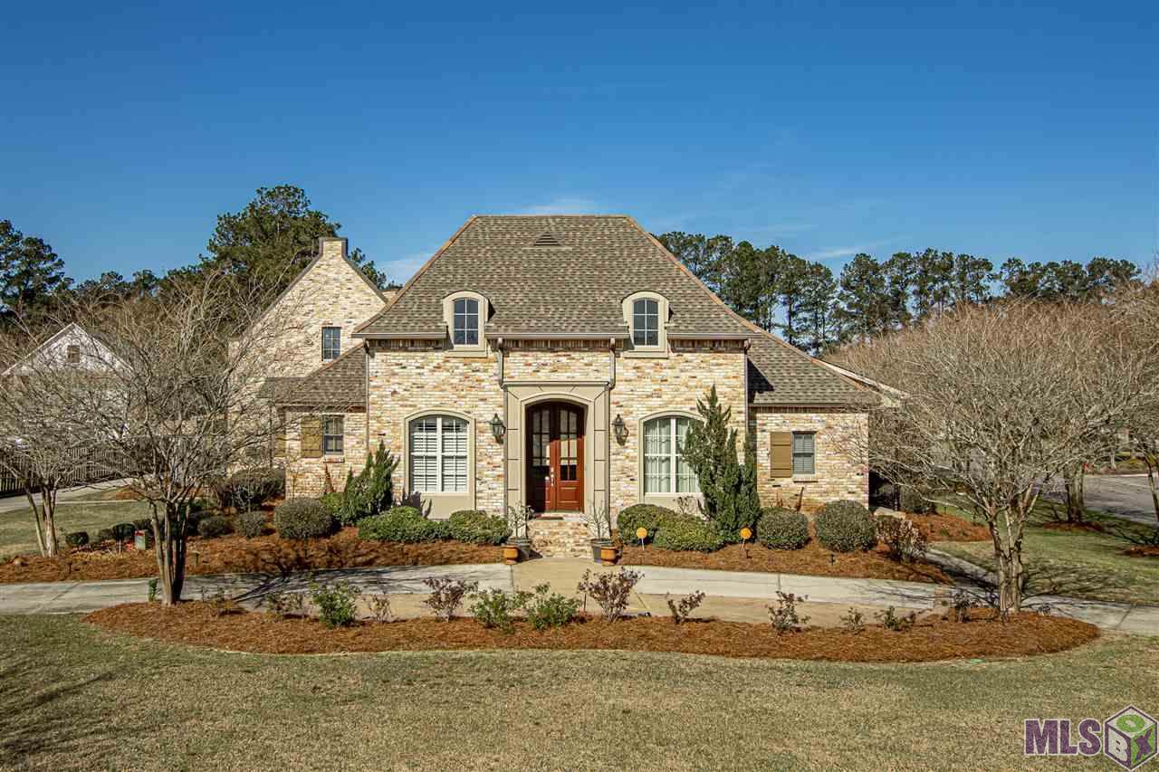 9291 Pebble Beach Cir - Photo 1