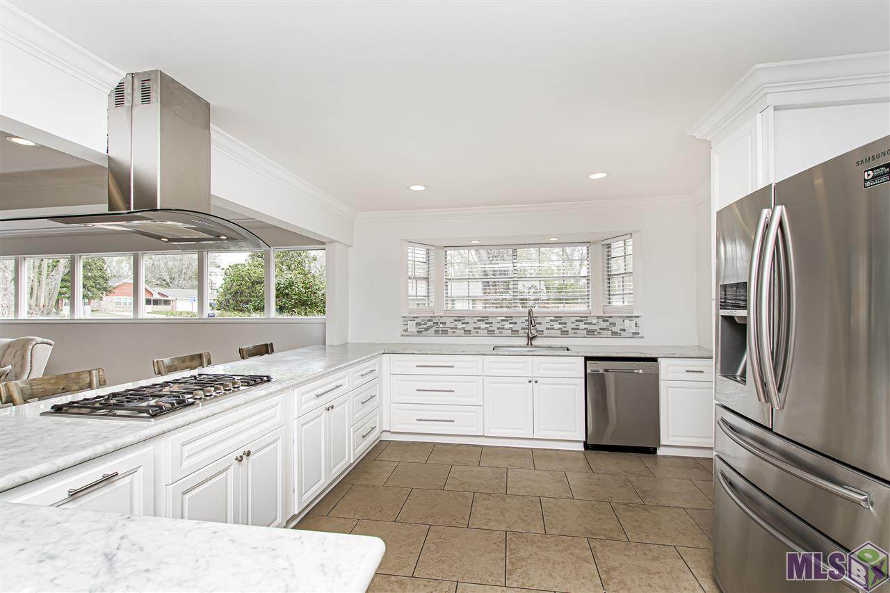 4123 Maiden Dr - Photo 1