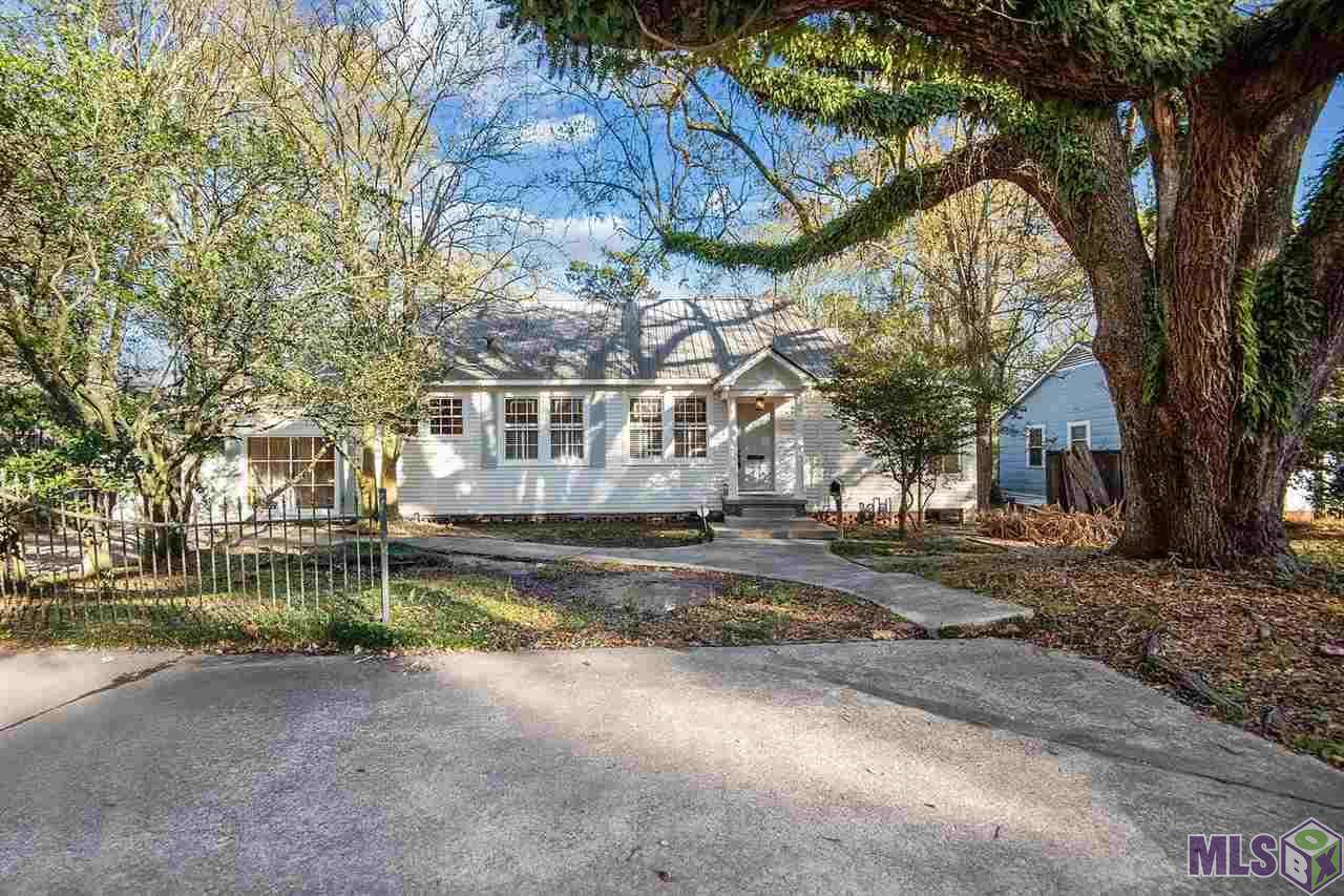 2038 Lee Dr - Photo 1