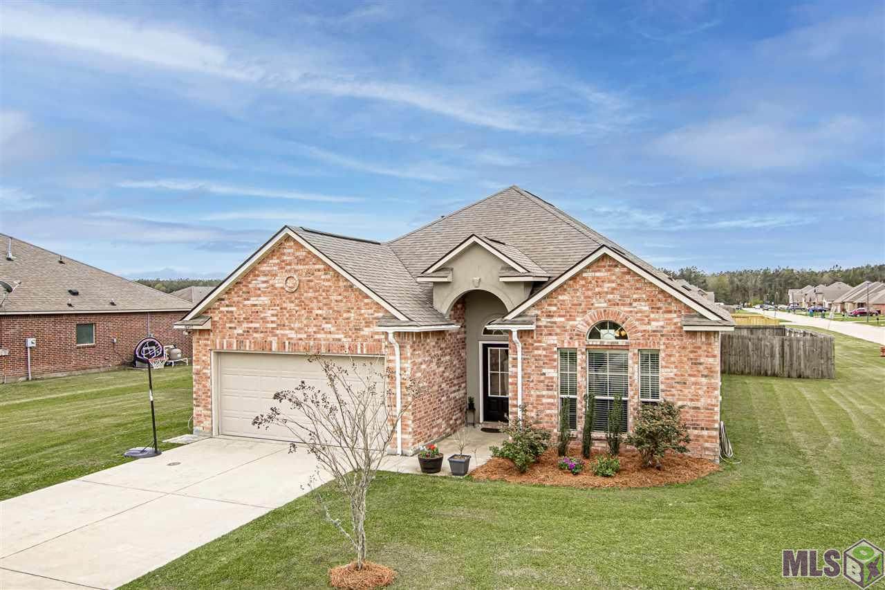 10412 Oakmount Dr - Photo 1