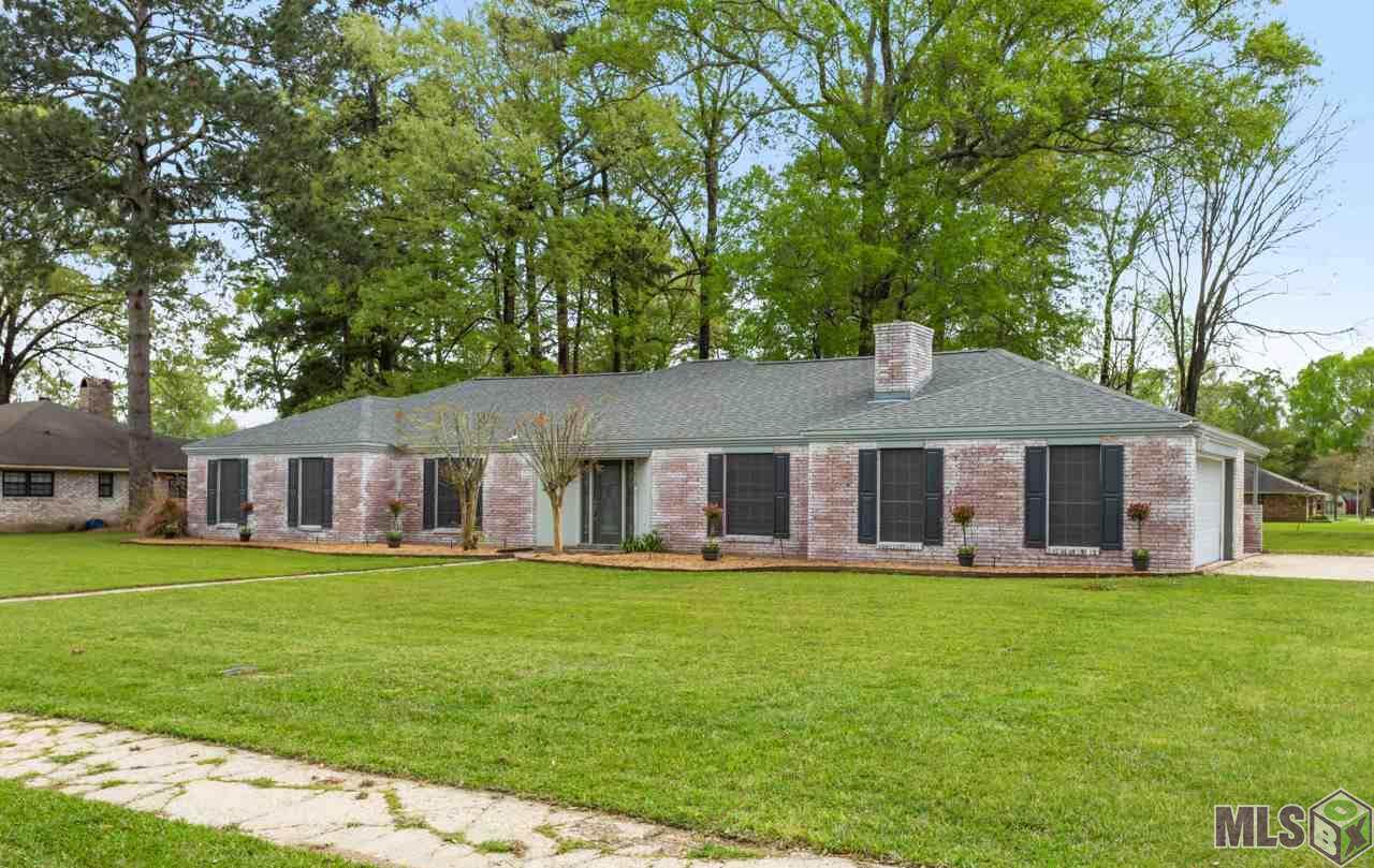 9818 Shamrock Ave - Photo 1