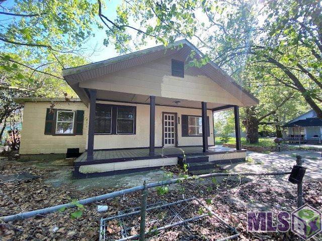 3010 Iroquois St - Photo 1