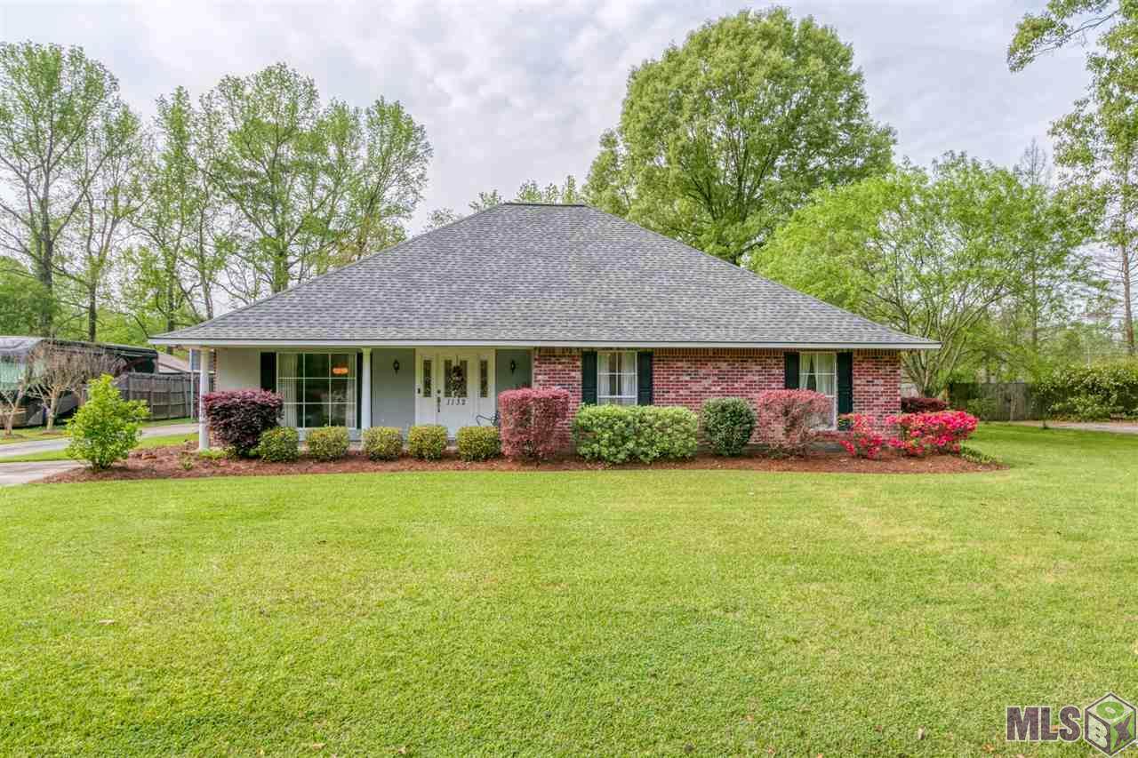 1132 Rollins Rd - Photo 1