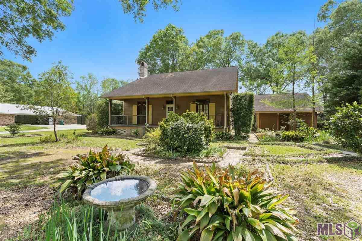8150 Gwendolyn Dr - Photo 1