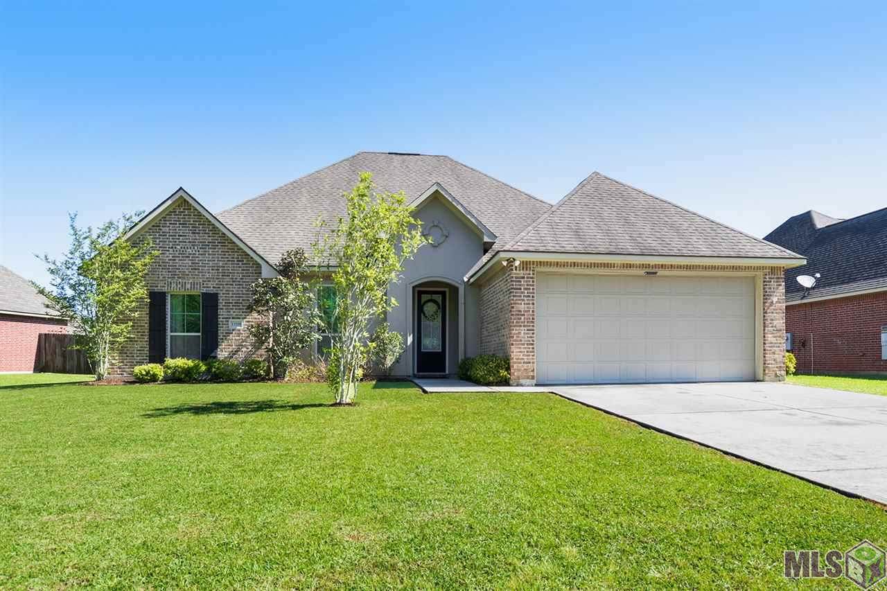 13705 Cantebury Ave - Photo 1