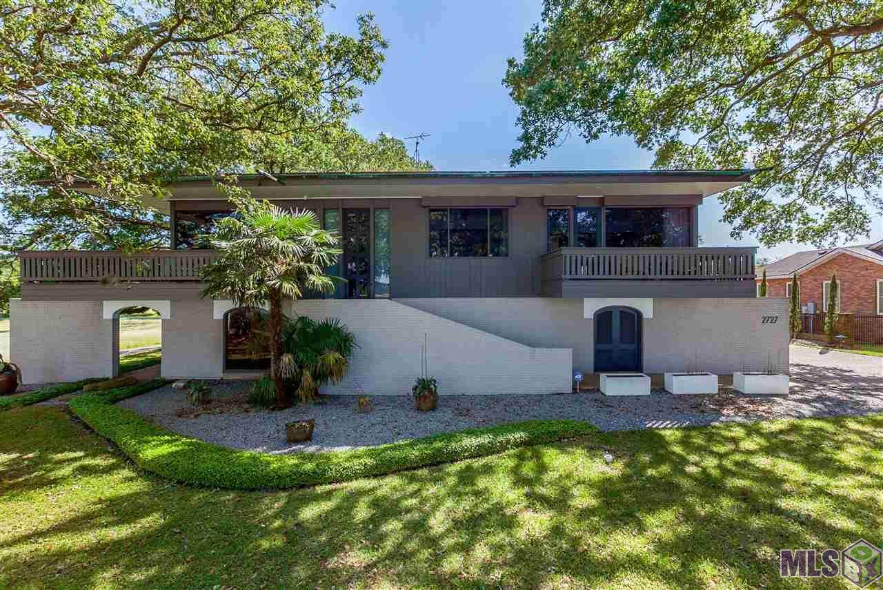 2727 Lakeshore Dr - Photo 1