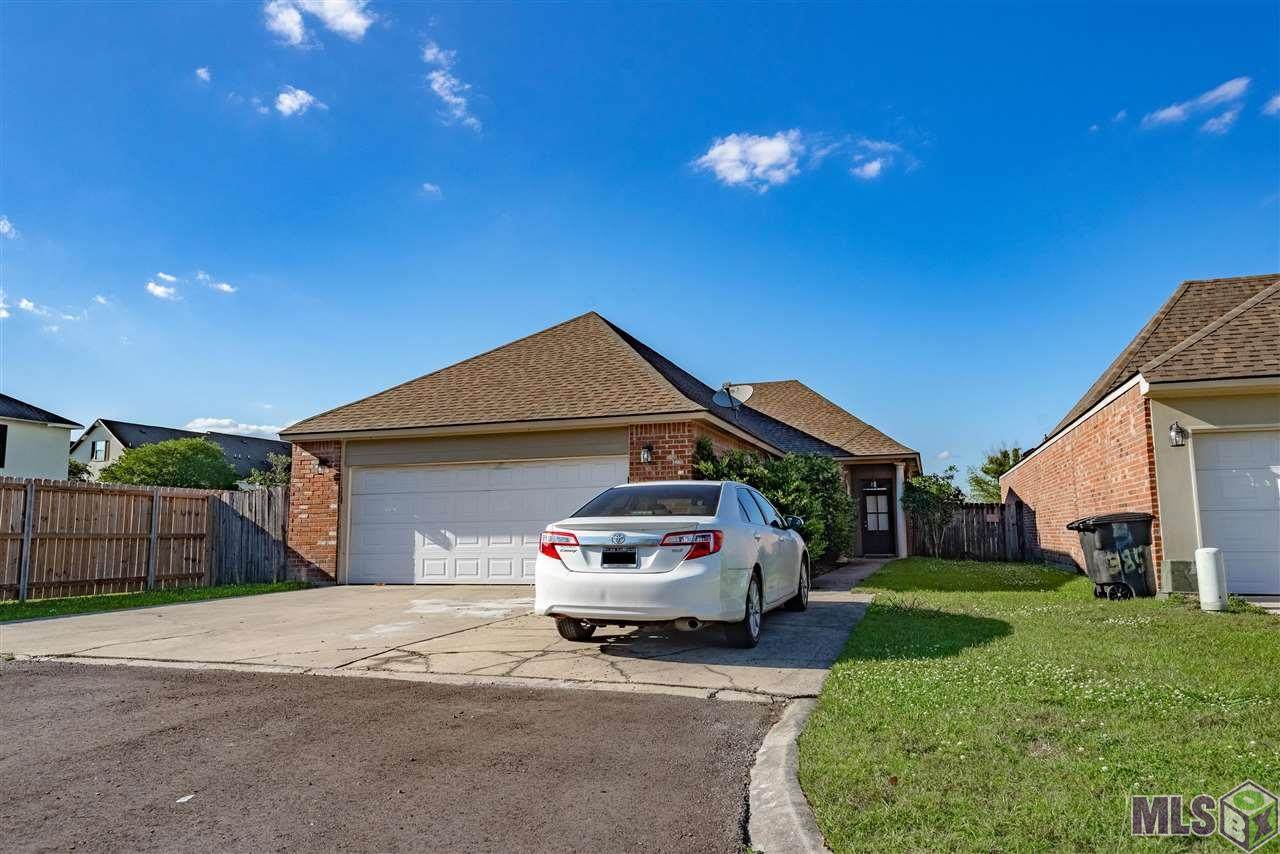 3862 Southpass Ave - Photo 1