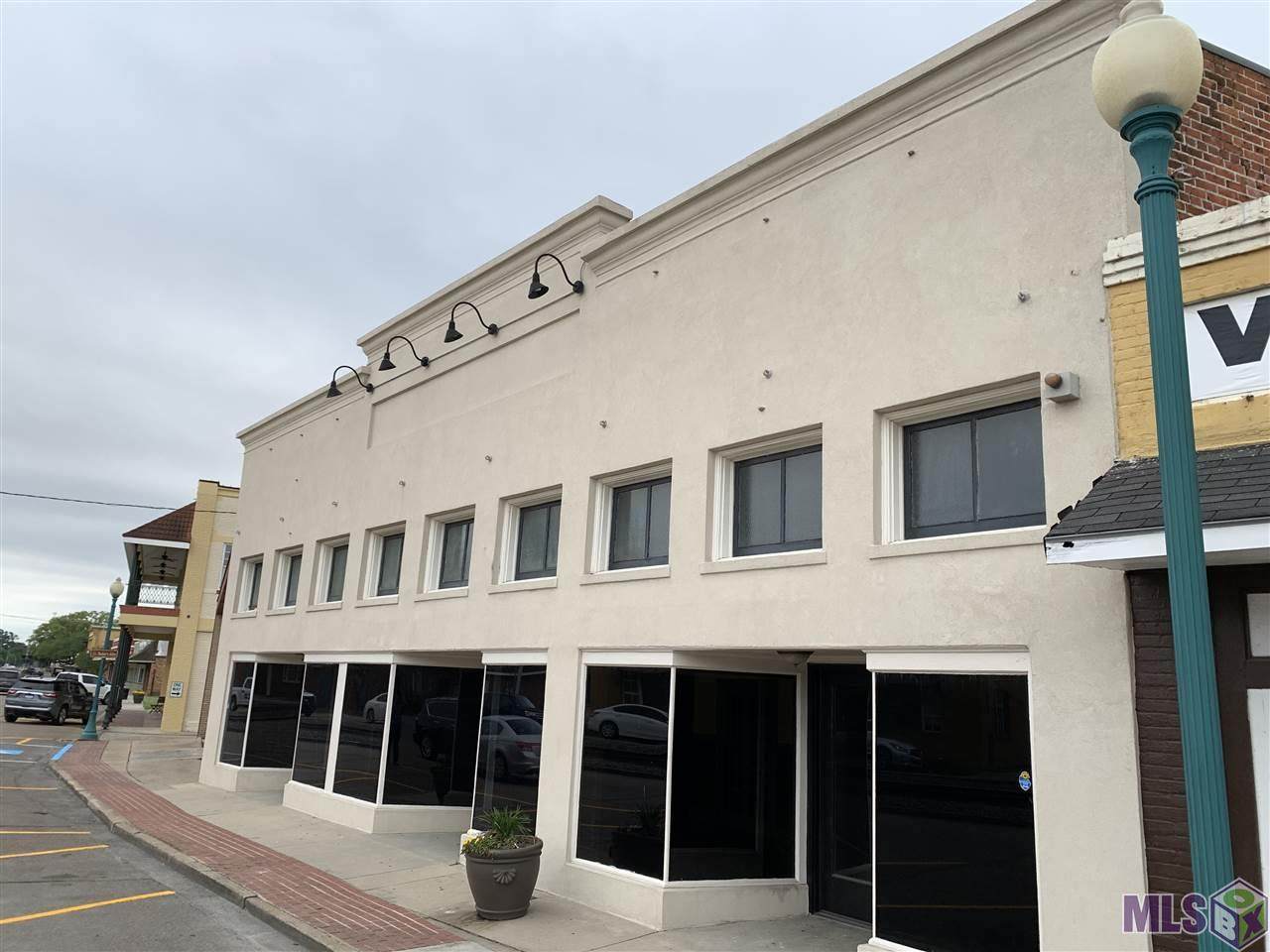 23420 Railroad Ave - Photo 1
