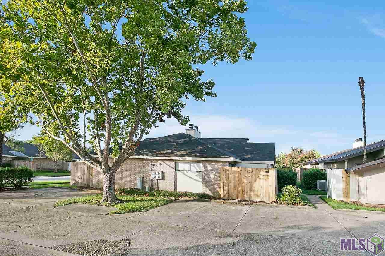 8029 Summa Ave - Photo 1
