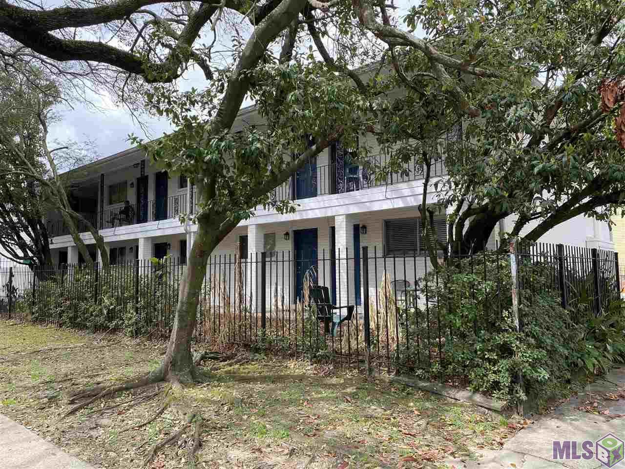 1901 Prytania - Photo 1