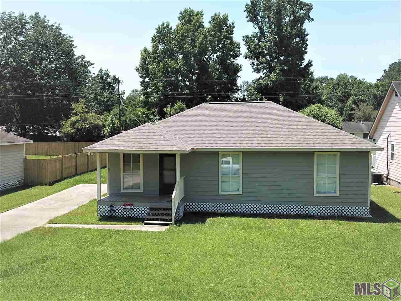 4320 Burgess Dr - Photo 1