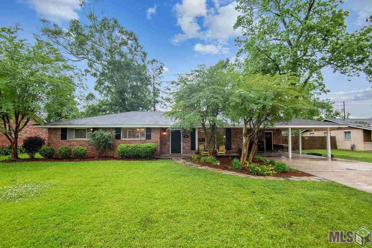 8854 Chandler Dr - Photo 1