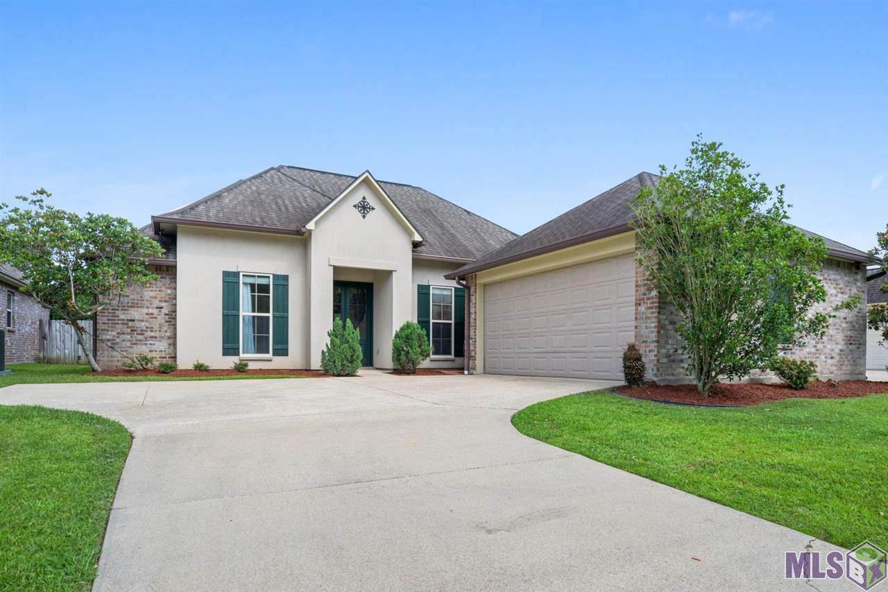 5841 Parkknoll Place Dr - Photo 1
