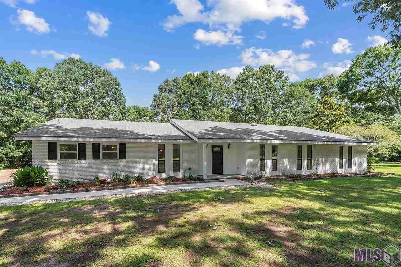 4891 Lakewood Dr - Photo 1