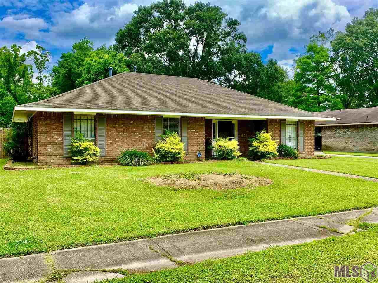 11017 Ericson Ave - Photo 1