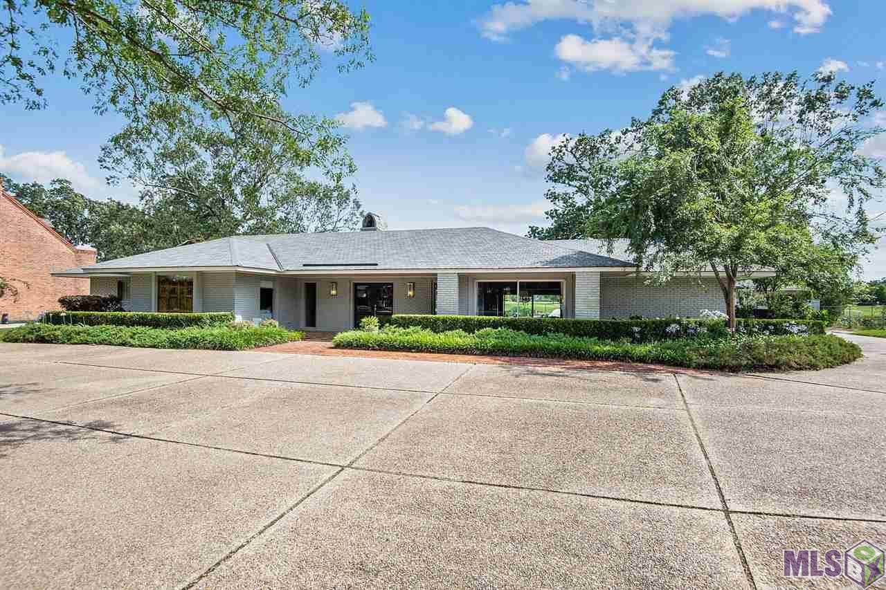 2360 Fairway Dr - Photo 1