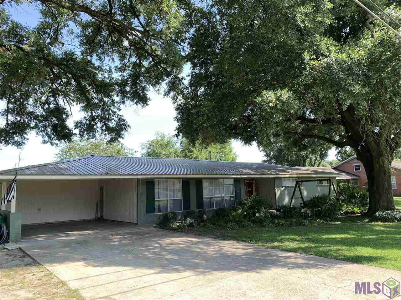 58335 Canal St - Photo 1