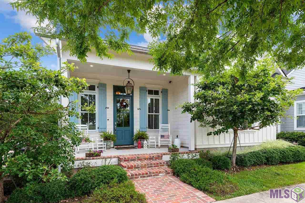 1158 Americana Blvd - Photo 1