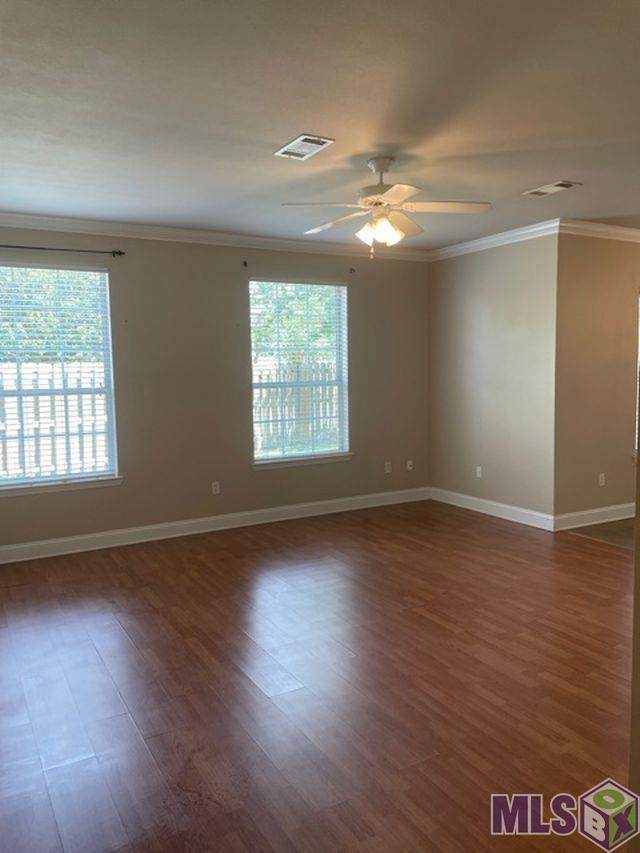 900 Dean Lee Dr - Photo 1