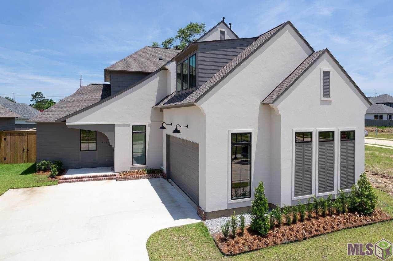 8717 Brentwood Park Ave - Photo 1