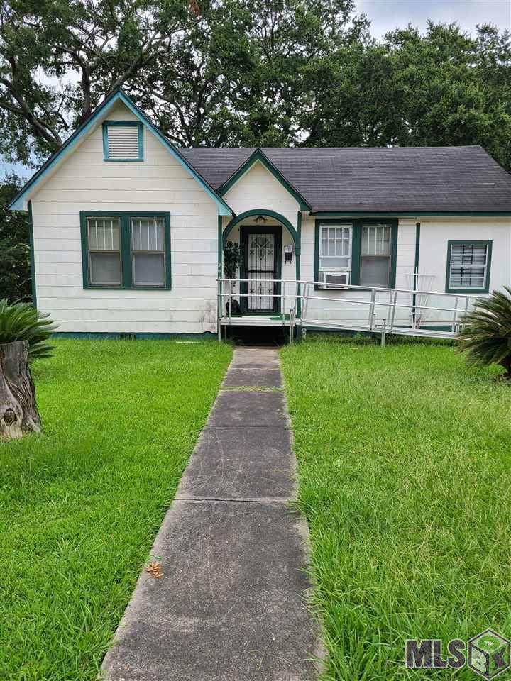 3033 Sherwood St - Photo 1