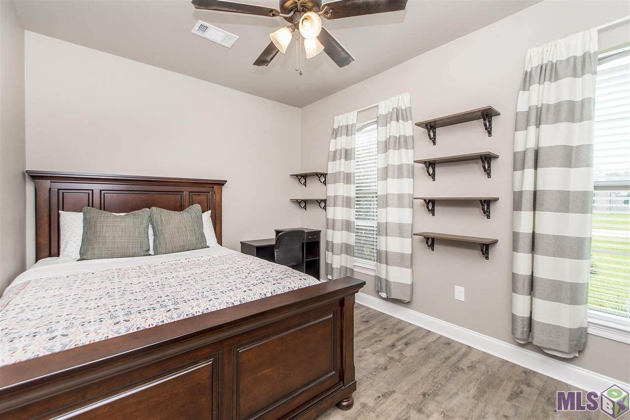 21397 Lake Pontchartrain Dr - Photo 1