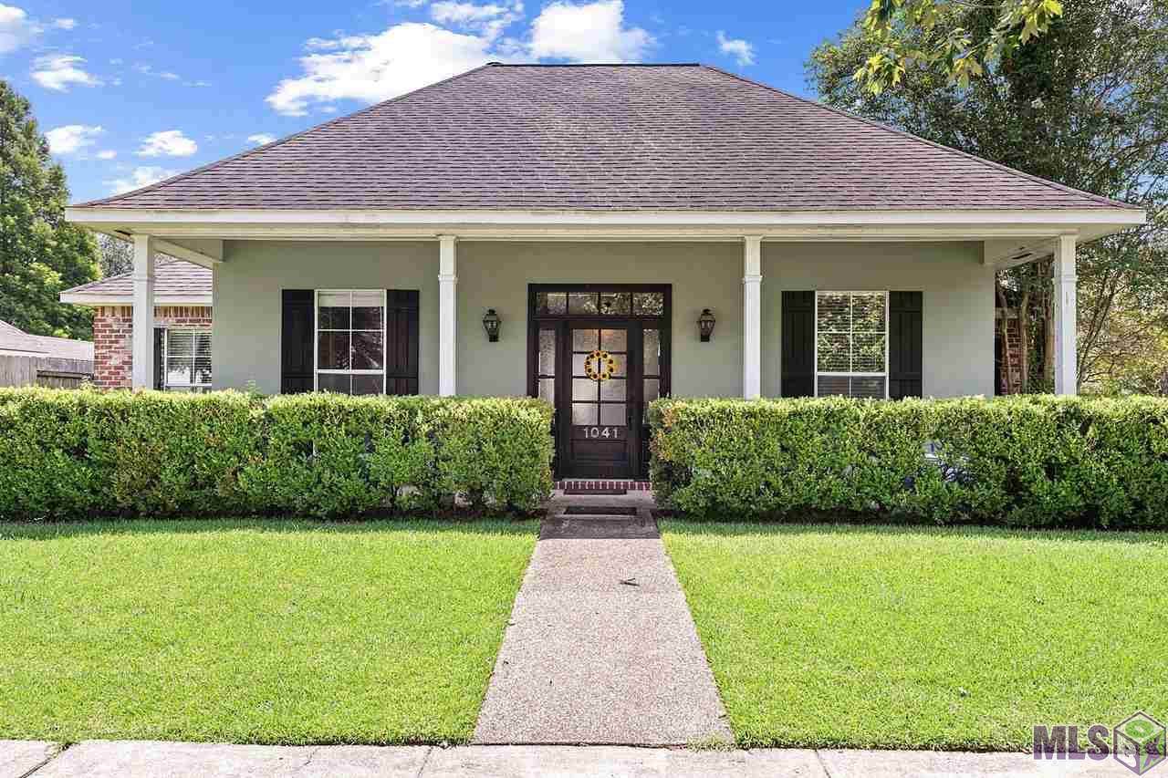 1041 Springlake Dr - Photo 1