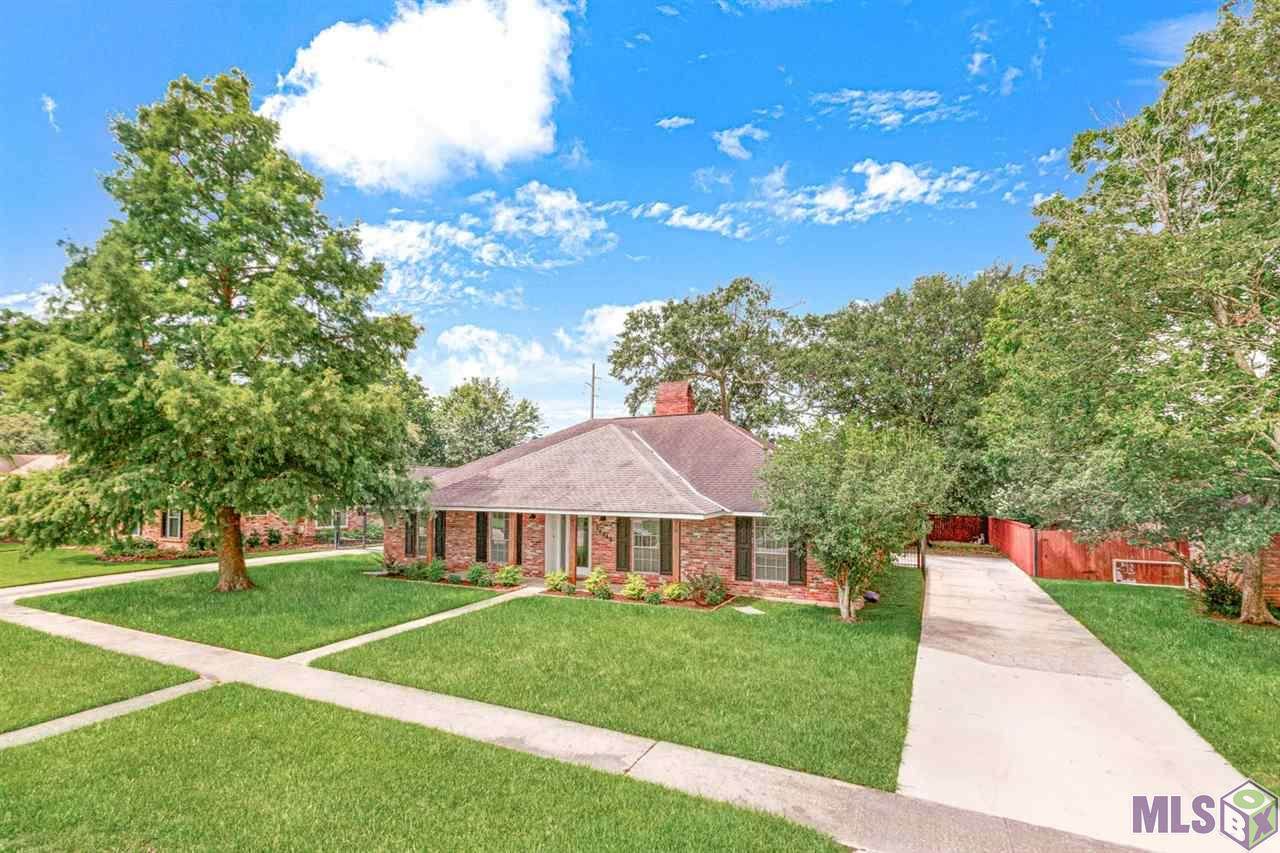 10046 Hackberry Dr - Photo 1