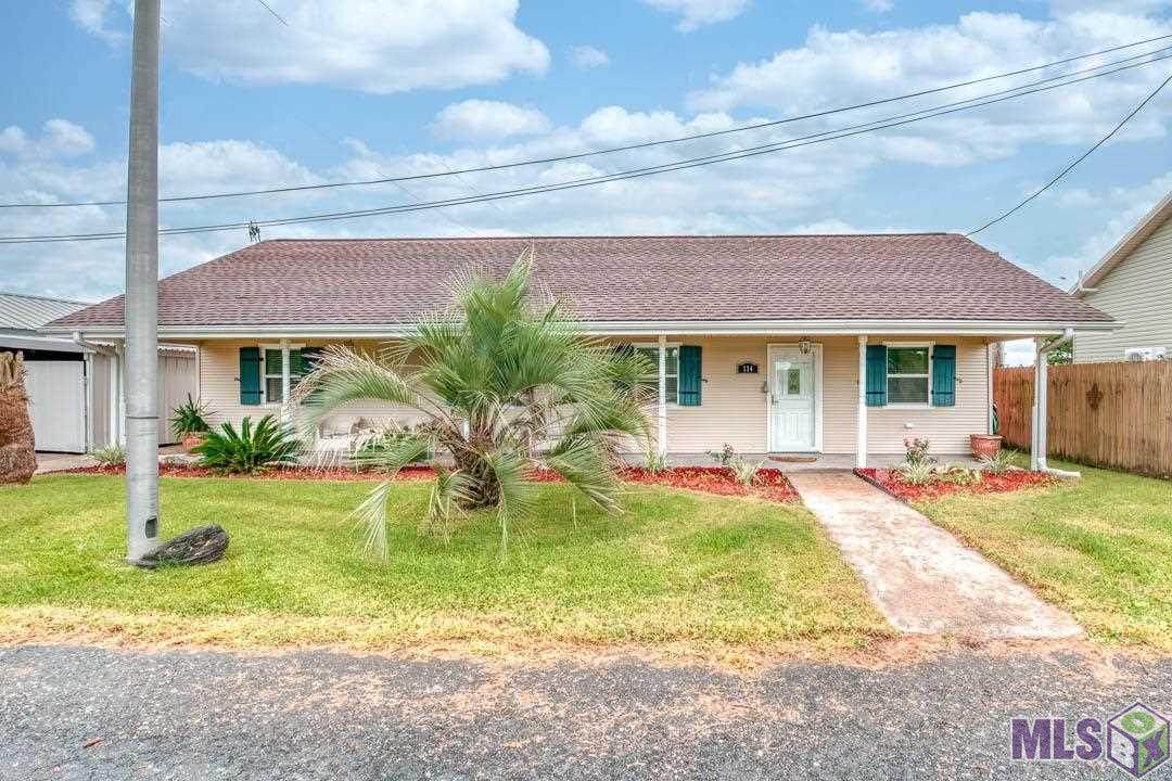 114 Old Highway 51 - Photo 1