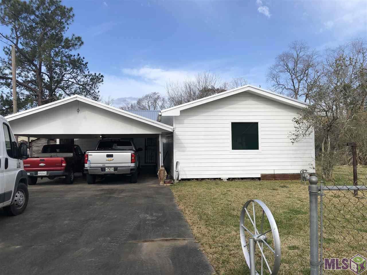 156 Napoleon St - Photo 1
