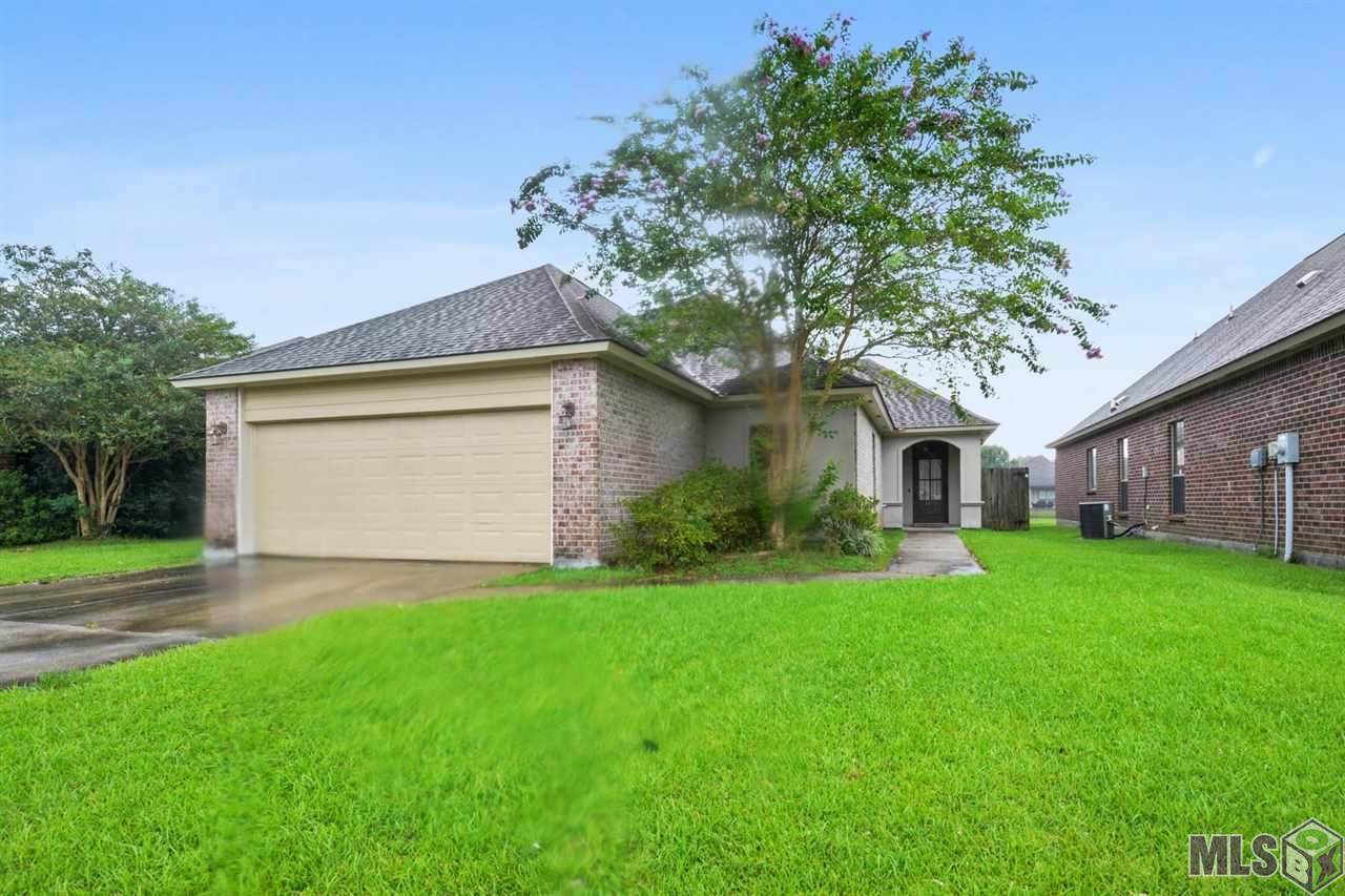 3319 Northlake Ave - Photo 1