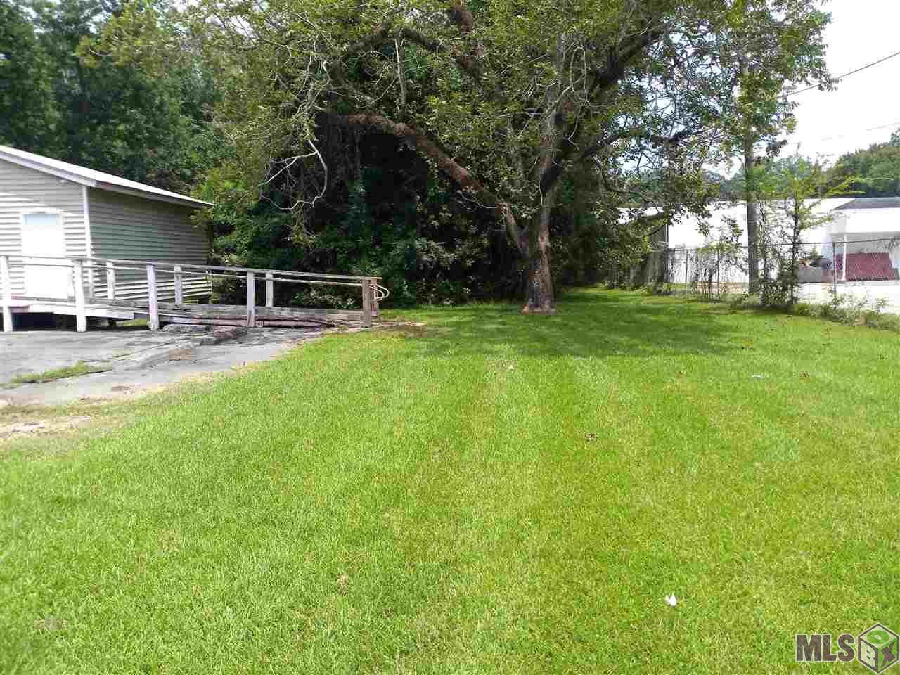 11560 Plank Rd - Photo 1