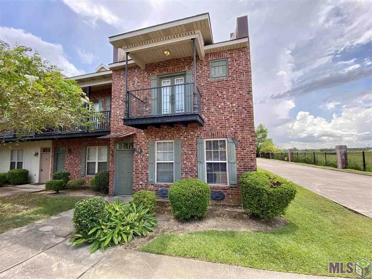 10600 Lakes Blvd - Photo 1