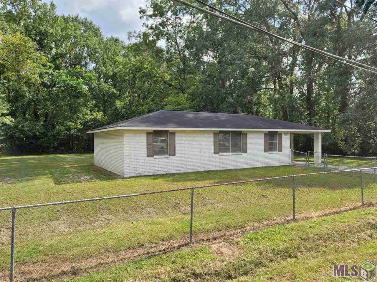 44433 Melancon St - Photo 1
