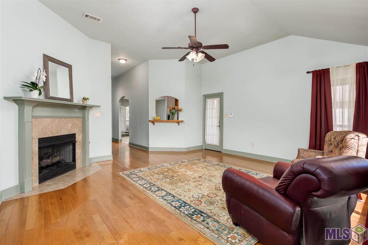 18411 Three Bars Dr - Photo 1