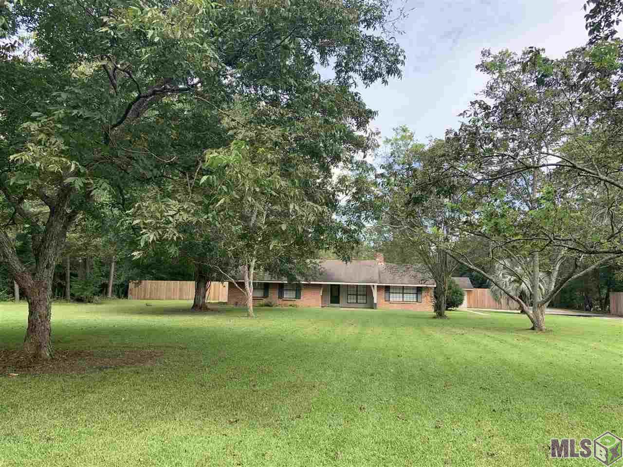 39058 David Dr - Photo 1
