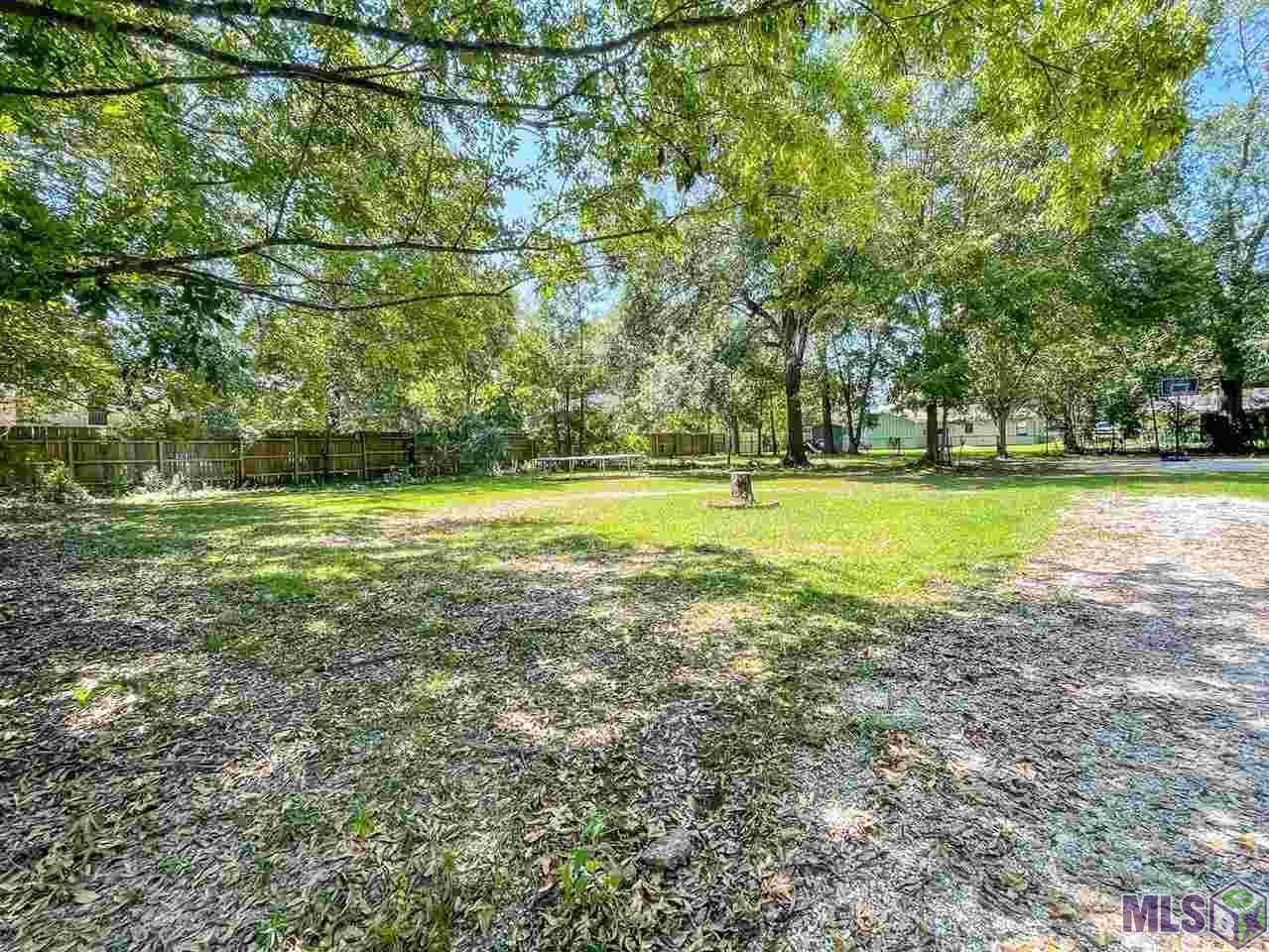 4147 Lee St - Photo 1