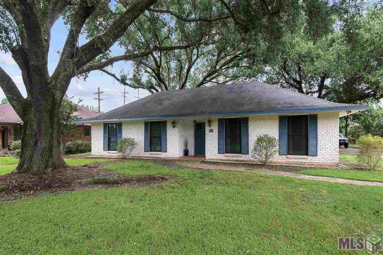 3755 Chelsea Dr - Photo 1