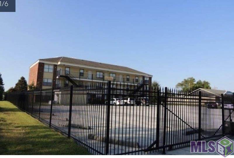 1222 Bob Pettit Blvd - Photo 1